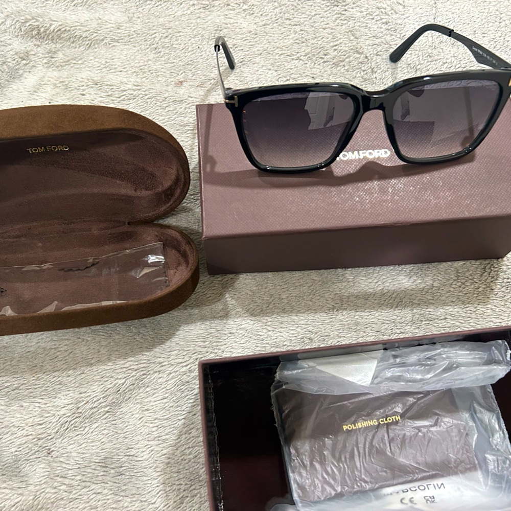 Fully Brand New Tom Ford Unisex Shades
